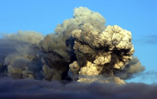 Izlandi vulkán hamufelhője Európa felett